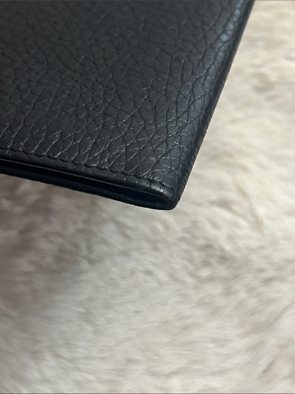 Furla black pebbled leather passport holder GUC Unisex - Picture 5 of 11